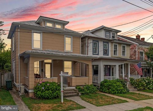 210 Dill Ave, FREDERICK, MD, 21701-4906 | Card Image