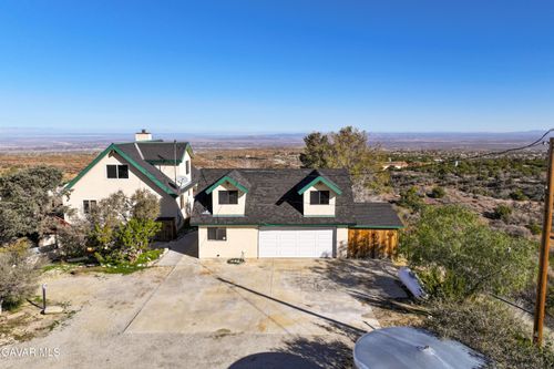 30407 106th St E, Juniper Hills, CA, 93543-3659 | Card Image