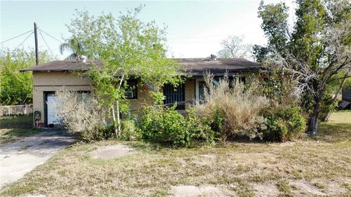 241 Corona Cresent St, San Benito, TX, 78586-4816 | Card Image