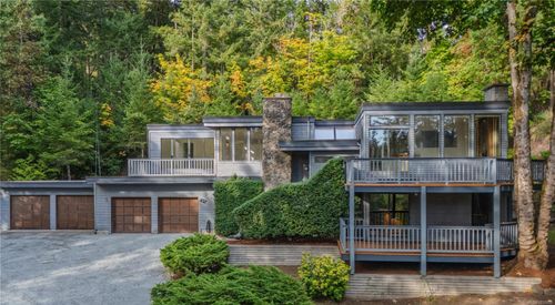 1252 Tatlow Rd, North Saanich, BC, V8L5R3 | Card Image