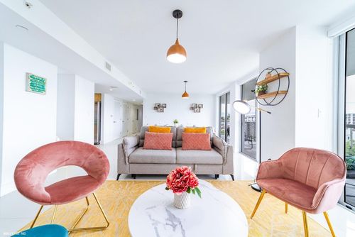 802-1100 100th St, Bay Harbor Islands, FL, 33154-1527 | Card Image