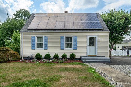 11 Weamaconk Dr, Englishtown, NJ, 07726-1614 | Card Image