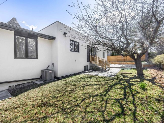22 Yorkleigh Ave, House other with 6 bedrooms, 4 bathrooms and 4 parking in Etobicoke ON | Image 45