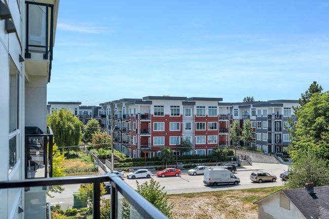 404 - 22315 122 Avenue, Condo with 1 bedrooms, 1 bathrooms and null parking in Maple Ridge BC | Image 25