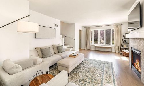 5045 N Idlewild Avenue, Whitefish Bay, WI, 53217 | Card Image