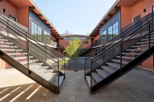 apt-106-400 E 30th St, Austin, TX, 78705-3835 | Card Image