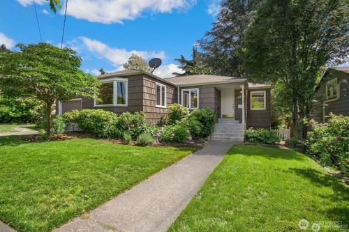 4021 Ne 60th Street, Seattle, WA, 98115 | Card Image