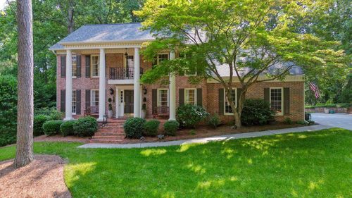 11940 Mountain Laurel Dr, Roswell, GA, 30075-1806 | Card Image