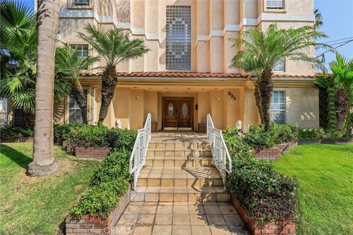 20-321 W Queen Street, Inglewood, CA, 90301 | Card Image