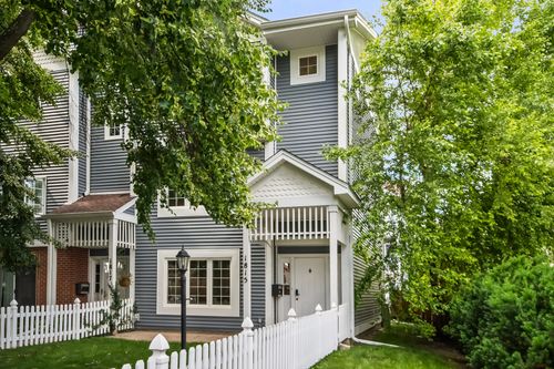1815 Crain St, Evanston, IL, 60202-1001 | Card Image