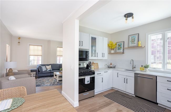 4 Gladding Ct, Home with 3 bedrooms, 1 bathrooms and 3 parking in Newport RI | Image 17