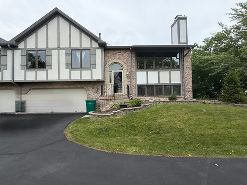2304 Olde Mill Rd, Plainfield, IL, 60586-8259 | Card Image