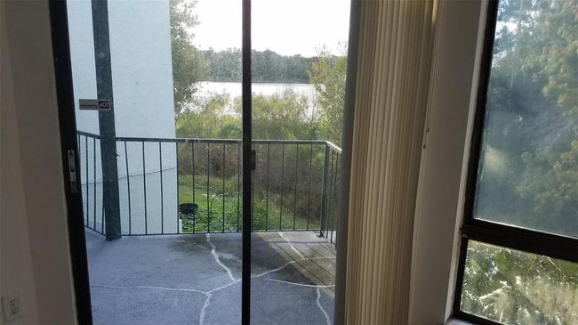 Lake view from bedroom | Image 9