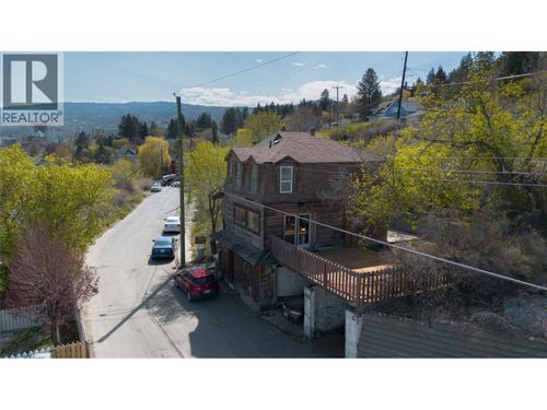 299 Seymour St W, Kamloops, BC, V2C1E8 | Card Image