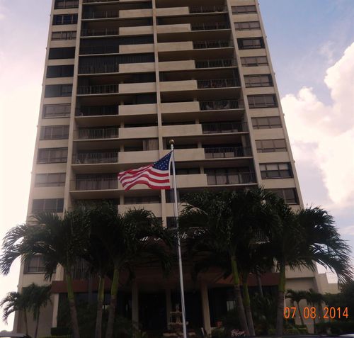 apt-1110-5600 N Flagler Dr, West Palm Beach, FL, 33407-2658 | Card Image