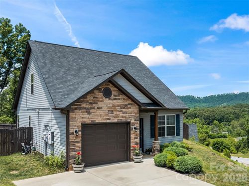 115 Water Leaf Dr, Weaverville, NC, 28787-0585 | Card Image