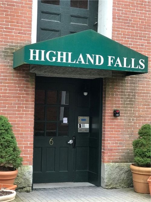 403-2 School St, Lincoln, RI, 02865 | Card Image