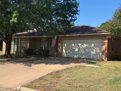 710 Gary Ln, Abilene, TX, 79601-5538 | Card Image