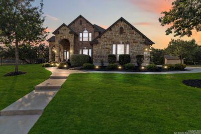 221 Allemania Dr, House other with 4 bedrooms, 4 bathrooms and null parking in New Braunfels TX | Image 2