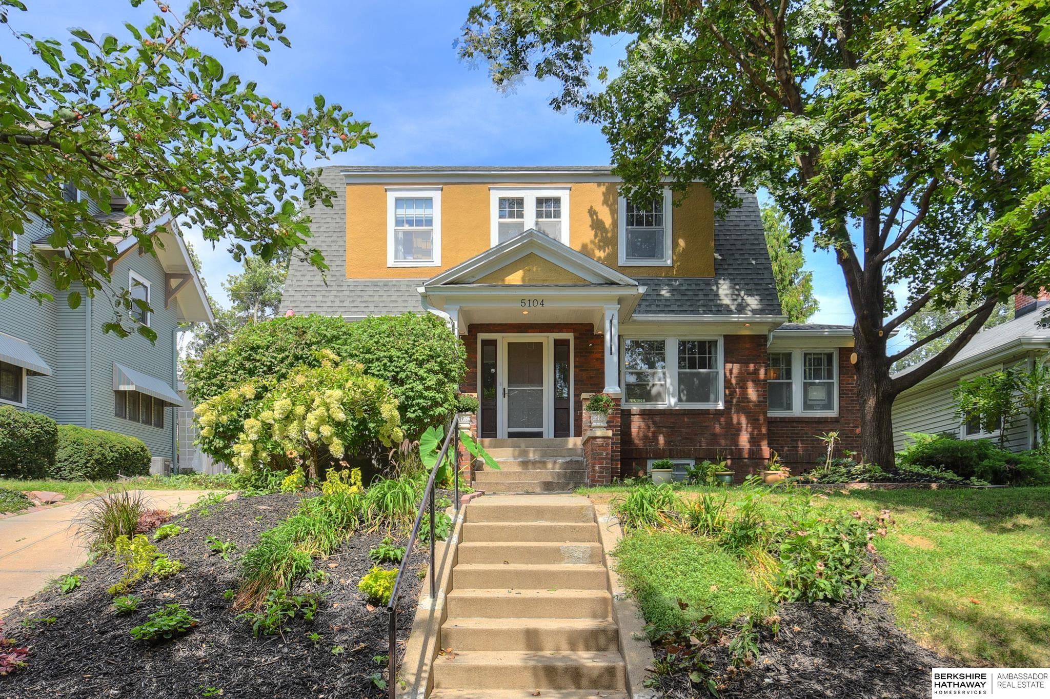 Burt St, Omaha, NE 68132