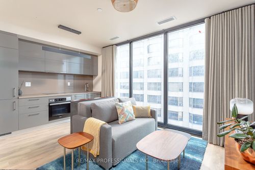 2507-188 Cumberland St, Toronto, ON, M5R0B6 | Card Image