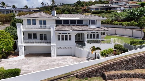 399 Puuikena Dr, Honolulu, HI, 96821-2504 | Card Image