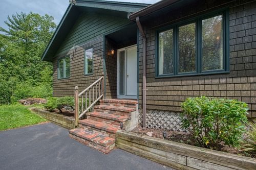 131 Wampum St, Wrentham, MA, 02093-1520 | Card Image
