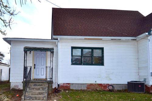 602 S Miller St, Shelbyville, IN, 46176-1932 | Card Image