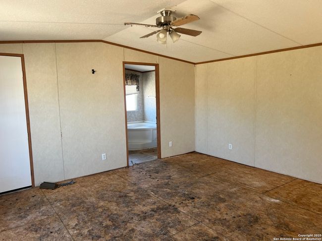5045 Apache Moon, House other with 3 bedrooms, 2 bathrooms and null parking in Spring Branch TX | Image 10