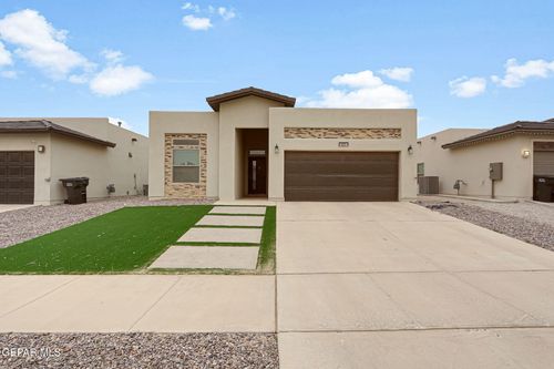 625 Paseo Dulce Ave, Horizon City, TX, 79928-8446 | Card Image