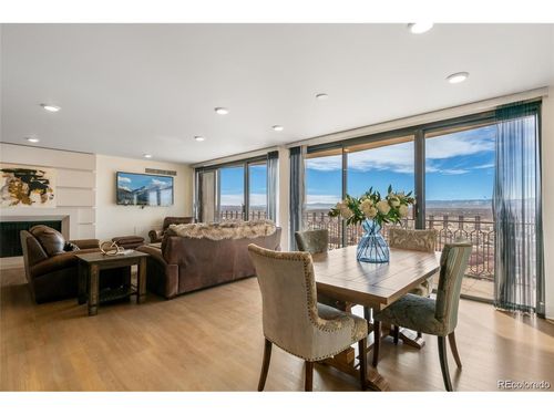 apt-42a-1020 15th St, Denver, CO, 80202-2319 | Card Image