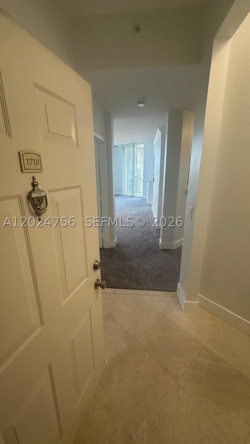1710-520 Se 5th Ave, Fort Lauderdale, FL, 33301-2956 | Card Image