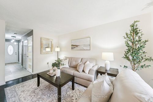 137-100 Quigley Rd, Hamilton, ON, L8K6J1 | Card Image