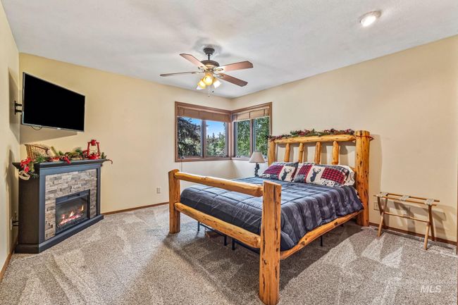 14060 Deerfield Rd, House other with 4 bedrooms, 4 bathrooms and 12 parking in Mccall ID | Image 29