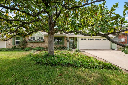 3303 Stardust Dr, Austin, TX, 78757-2050 | Card Image