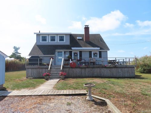 7 Captree Is, Babylon, NY, 11702 | Card Image