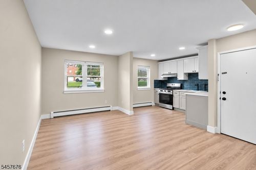 4b-2467 State Route 10, Morris Plains, NJ, 07950-1357 | Card Image