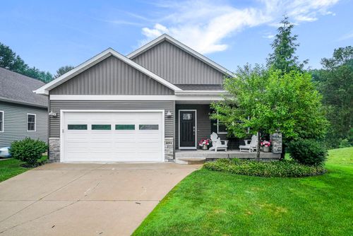 4094 Windward Way, Williamsburg, MI, 49690-8202 | Card Image