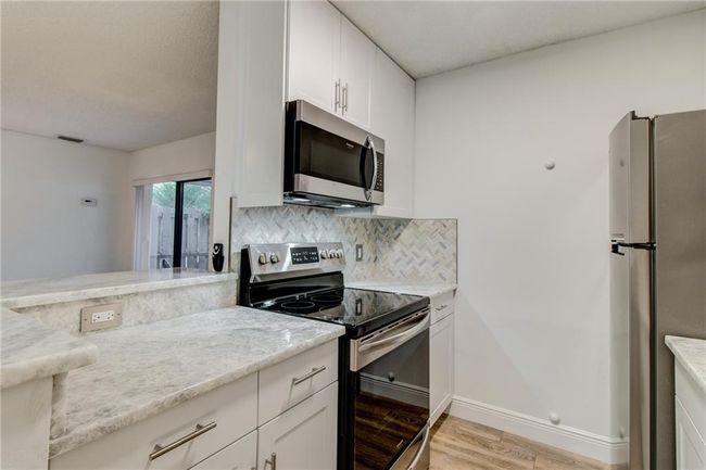 5 - 1172 Breezy Way, Condo with 2 bedrooms, 2 bathrooms and null parking in Sebastian FL | Image 12