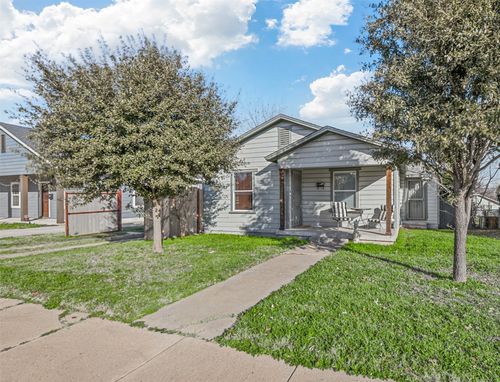 921 E Ramsey Ave, Fort Worth, TX, 76104-6531 | Card Image
