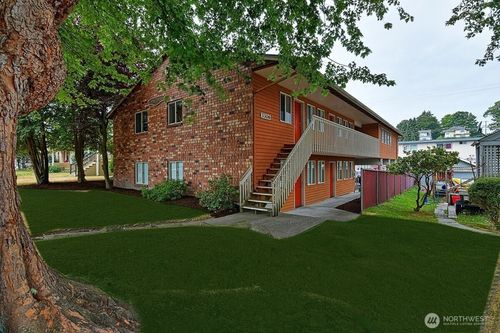 apt-202-3306 Hoyt Ave, Everett, WA, 98201-4375 | Card Image