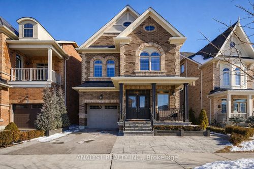 35 Bright Land Dr, Kleinburg, ON, L4H4J2 | Card Image