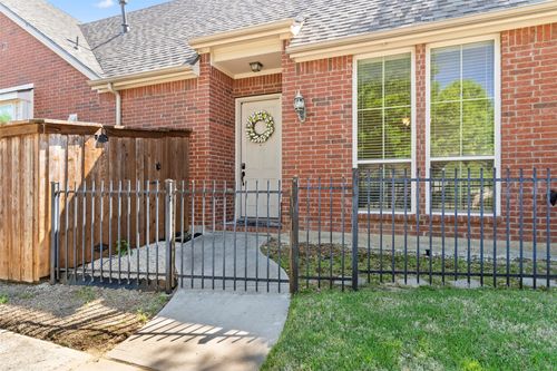2476 Deer Run, Lewisville, TX, 75067-6717 | Card Image