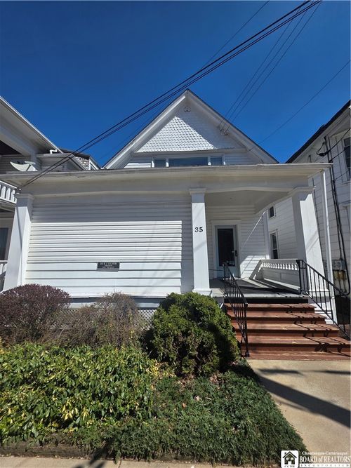 35 Congress St, Bradford, PA, 16701-2222 | Card Image