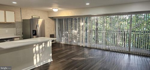 apt-503-1802 Metzerott Rd, Adelphi, MD, 20783-5111 | Card Image