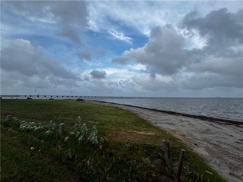 1429 Laguna Shores Rd, Corpus Christi, TX, 78418 | Card Image
