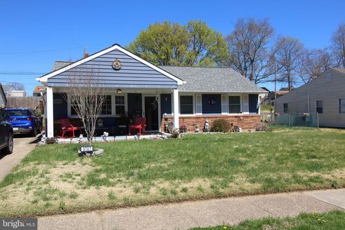 3727 Windsor Dr, BENSALEM, PA, 19020-1330 | Card Image