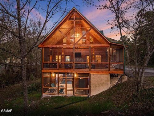 727 Nighthawk Way, Pigeon Forge, TN, 37863 | Card Image