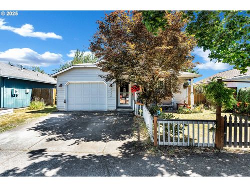 2334 Nw Stanley Ave, Gresham, OR, 97030-2585 | Card Image