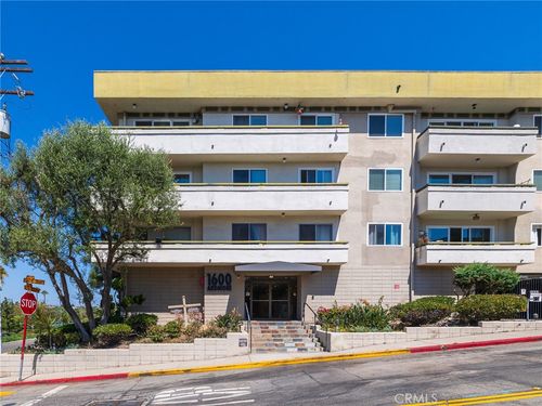 unit-320-1600 Ardmore Ave, Hermosa Beach, CA, 90254-3011 | Card Image